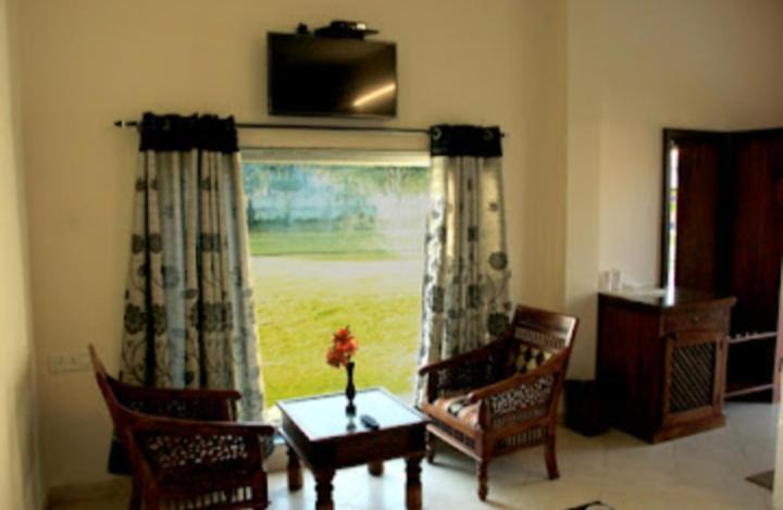 Royal Ocean Resort Jaipur Exteriör bild