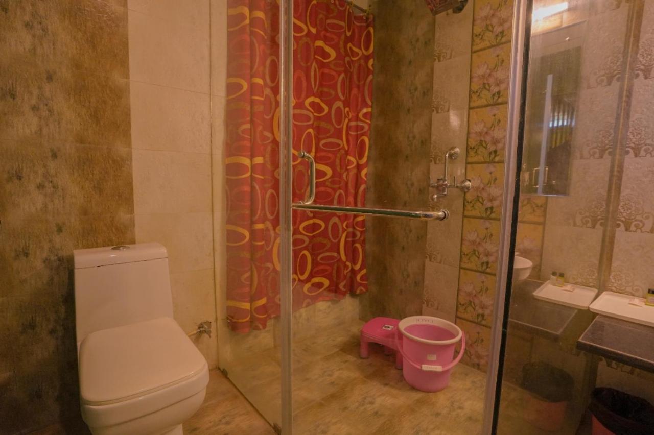 Royal Ocean Resort Jaipur Exteriör bild