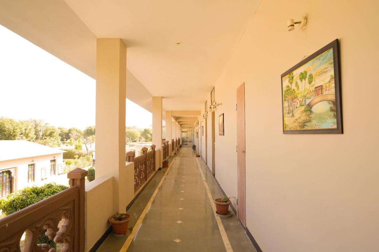 Royal Ocean Resort Jaipur Exteriör bild