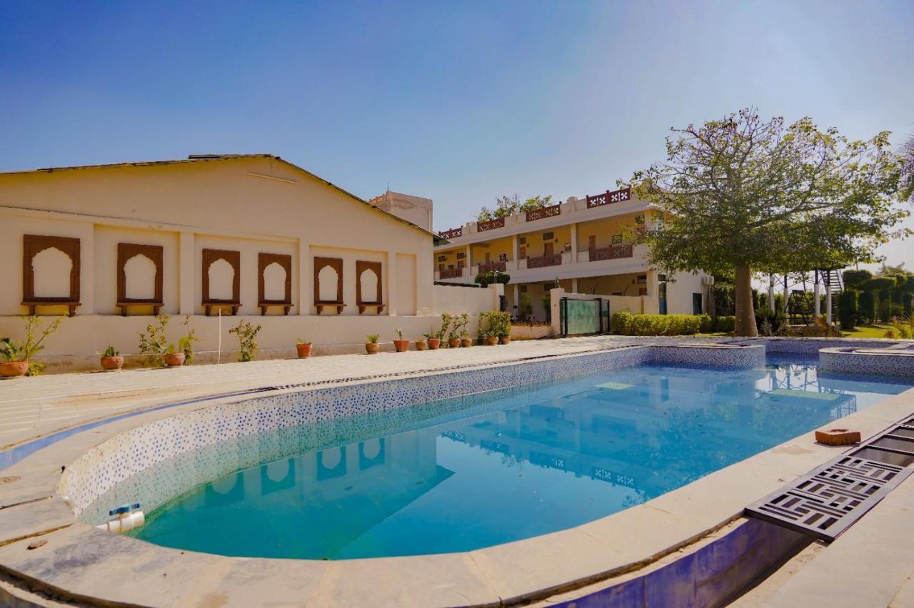 Royal Ocean Resort Jaipur Exteriör bild