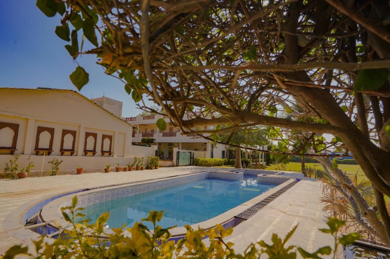 Royal Ocean Resort Jaipur Exteriör bild